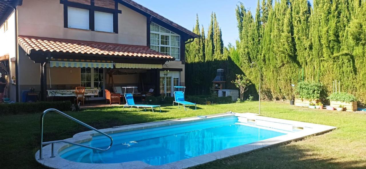הוילה Ayegui Vivienda El Olivo Con Piscina Privada Y Jardin. מראה חיצוני תמונה