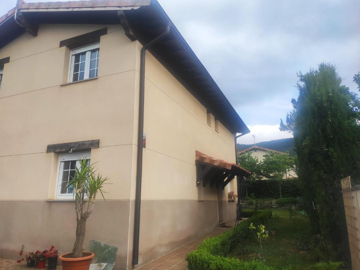 הוילה Ayegui Vivienda El Olivo Con Piscina Privada Y Jardin. מראה חיצוני תמונה